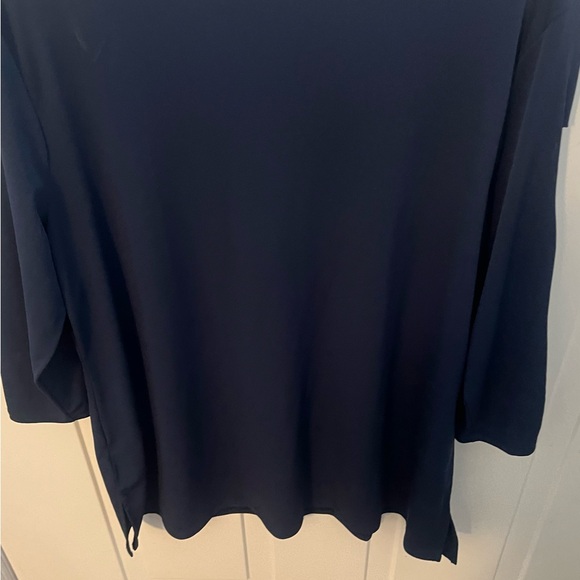 Ladies navy blue dressy/ casual blouse size L - Picture 4 of 4
